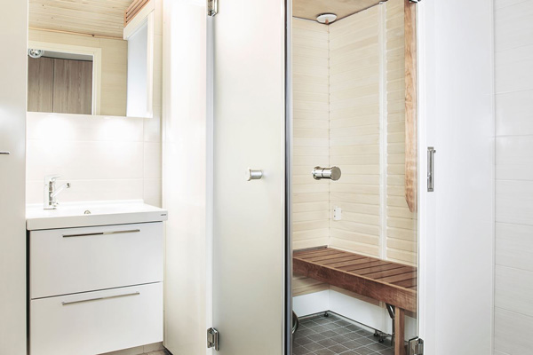 sauna bathsuite