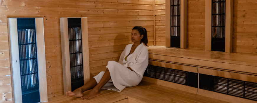 How Aroma Essential Oils Elevate Your Sauna Experience